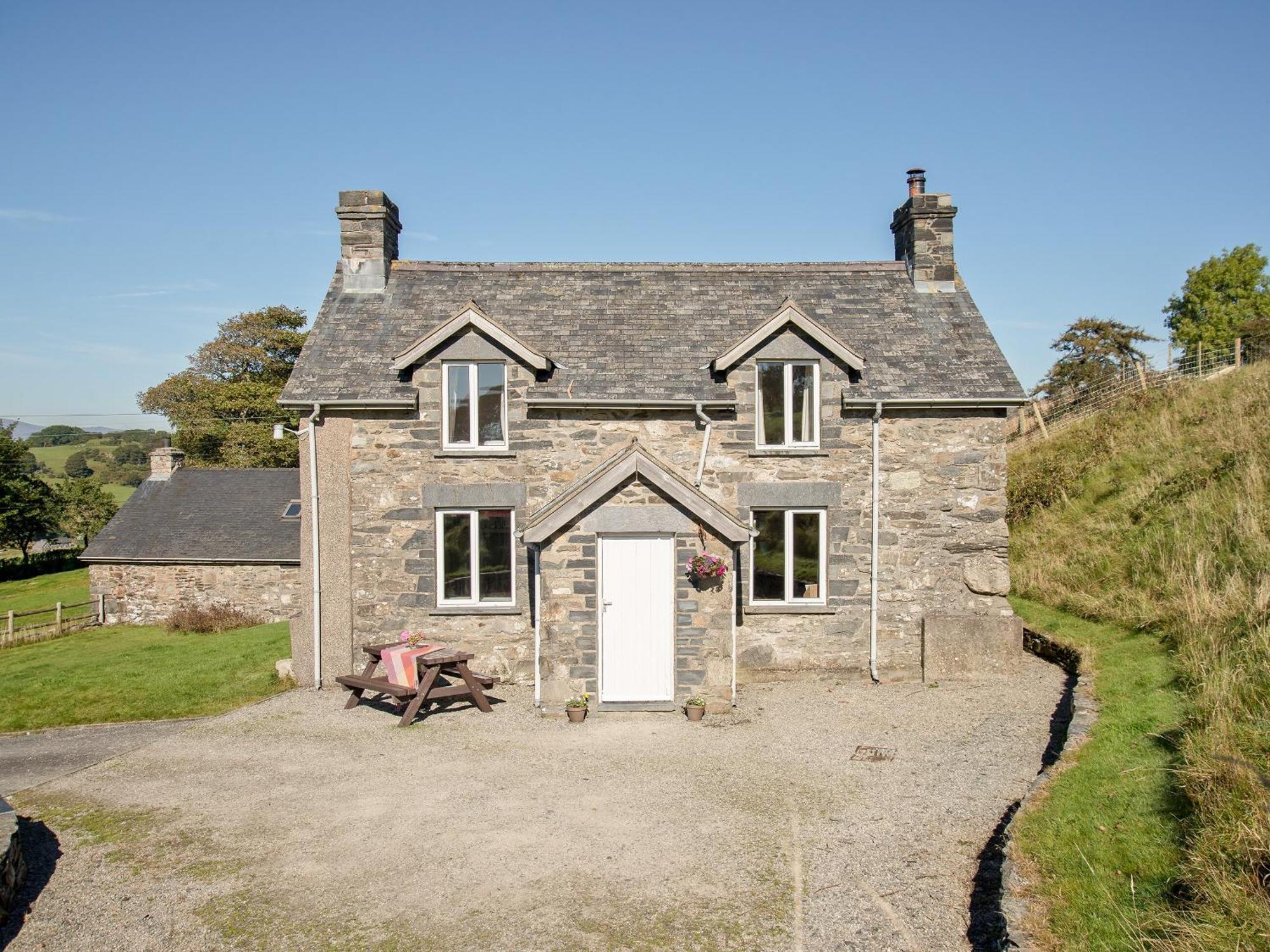 Cefn Bach Villa Capel Garmon Bagian luar foto