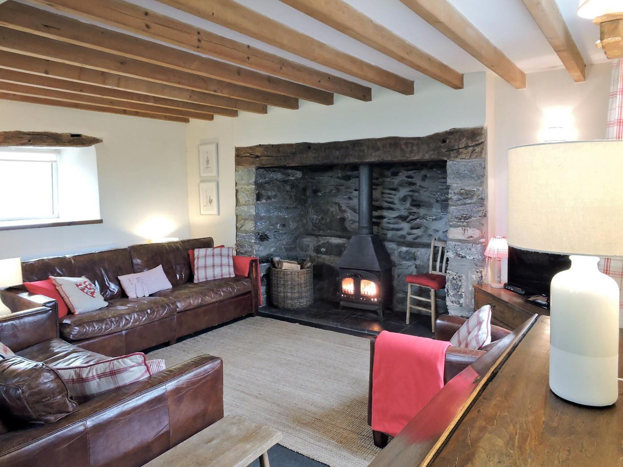 Cefn Bach Villa Capel Garmon Bagian luar foto